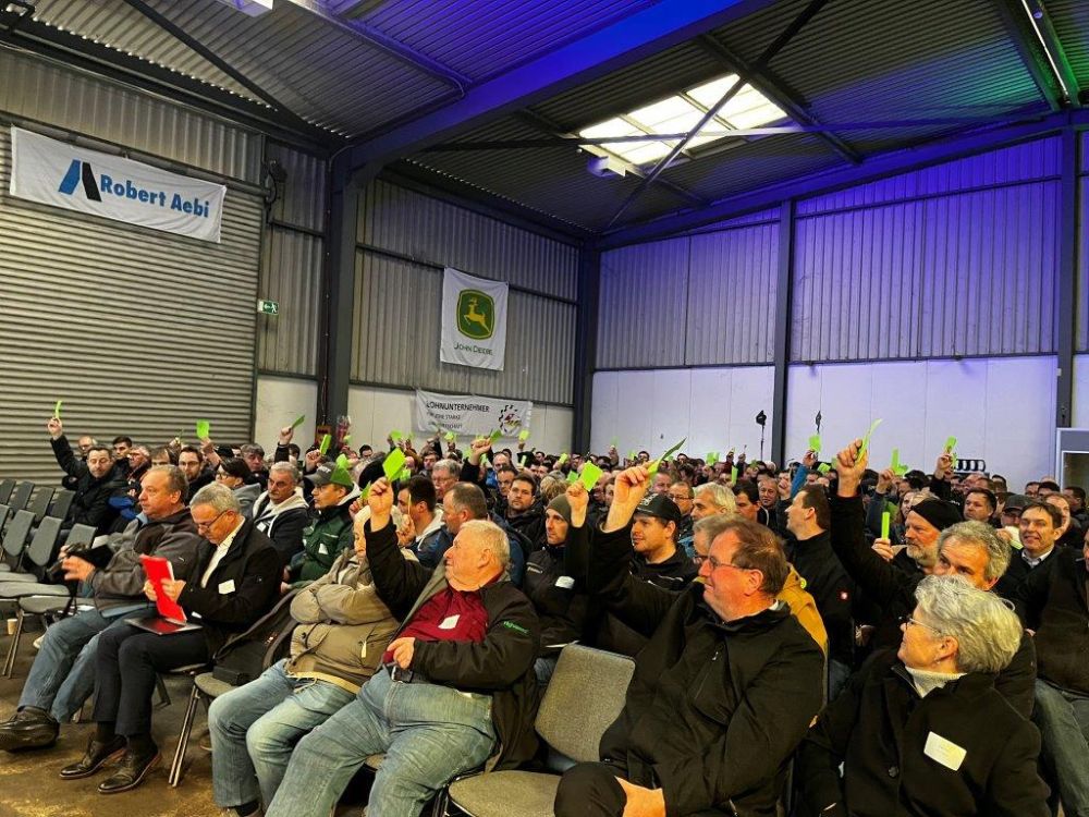 Élection à l'unanimité des membres pour la nouvelle présidente. Photo : kim