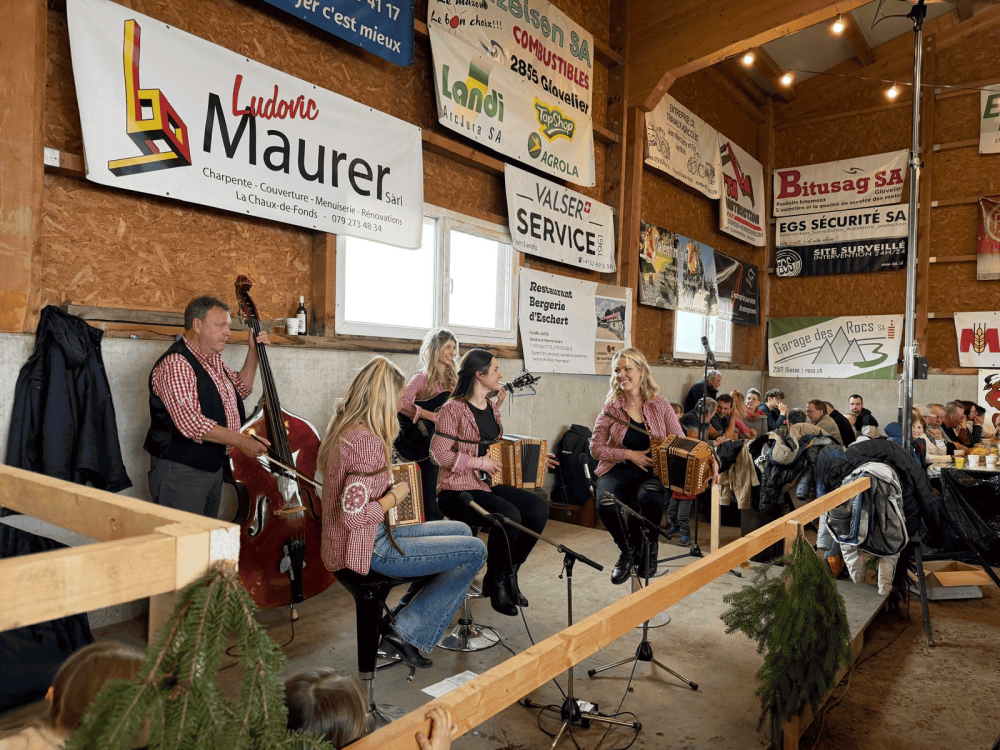 Les Turboladies ont assuré une bonne ambiance le dimanche après-midi. (Photo : kim)
