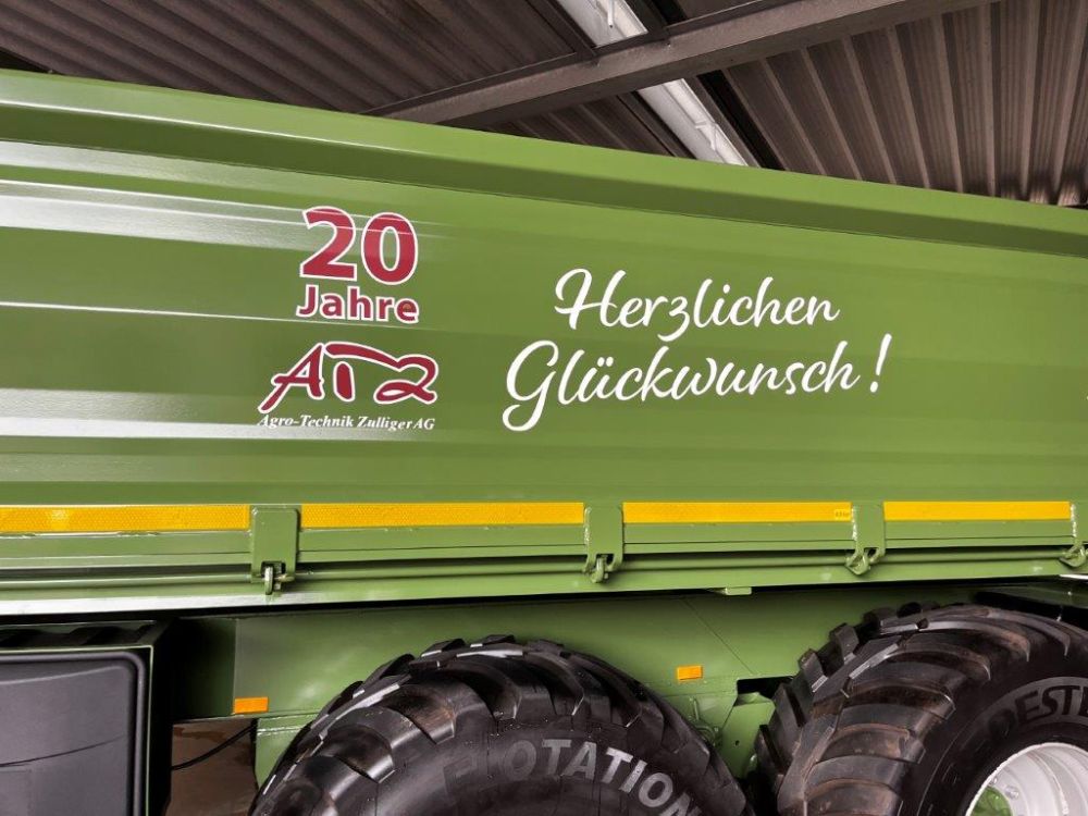 Herzlichen Glückwunsch für das 20-jährige Bestehen der Agro-Technik Zulliger.