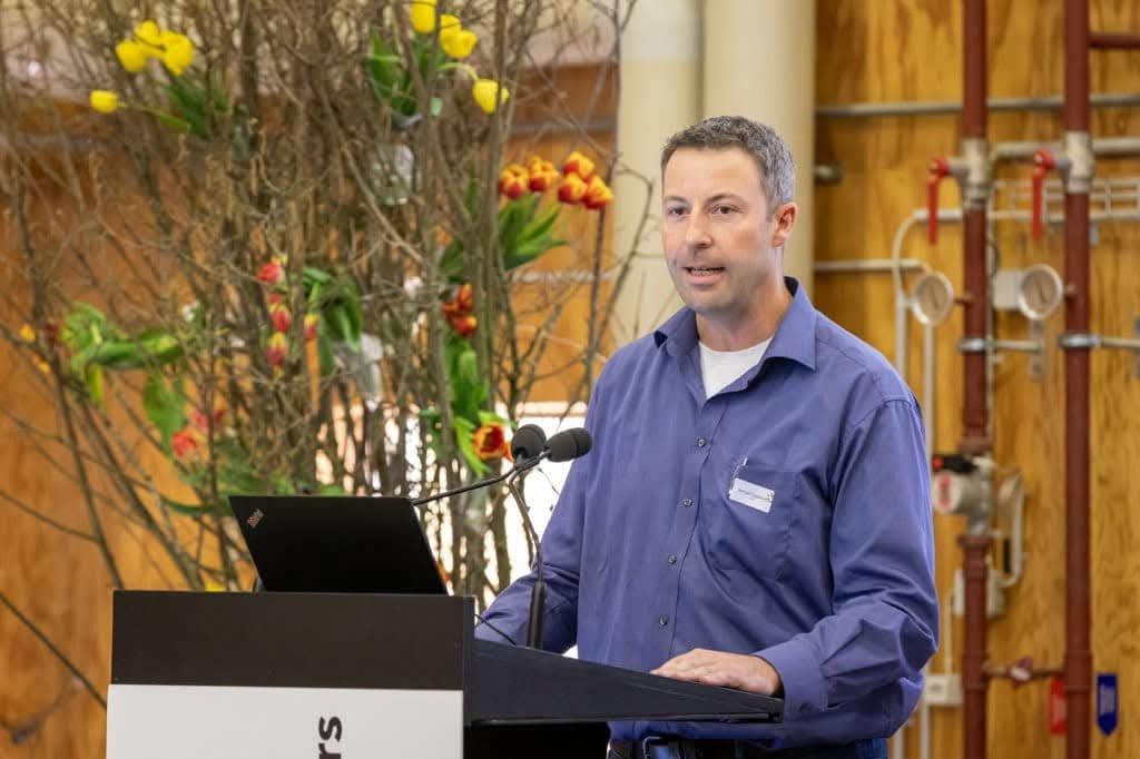 Samuel Guggisberg, de l'entreprise de travaux agricoles Guggisberg Zimmerwald, s'est présenté à l'élection comme nouveau membre du comité. Image : kim