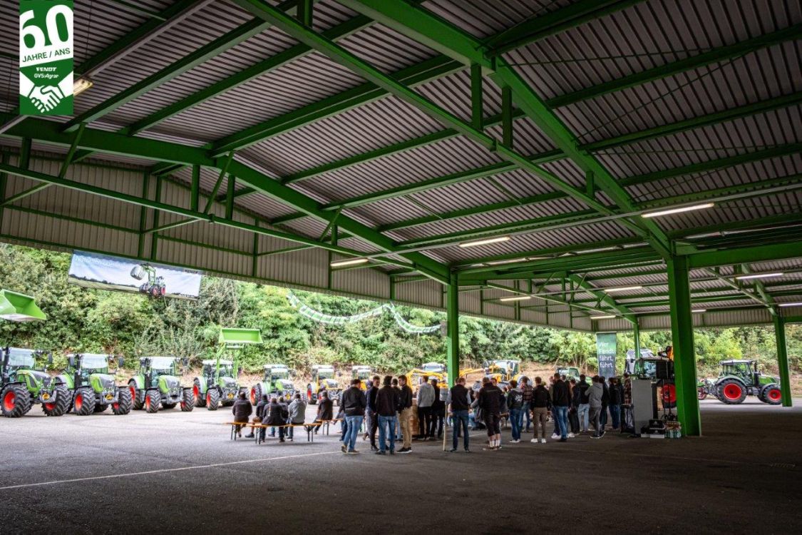 La gamme complète de tracteurs Fendt a été présentée lors de la fête d'anniversaire. Image : zVg