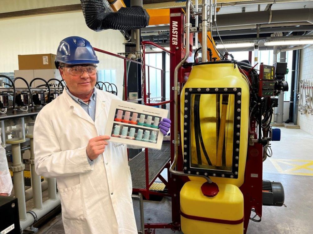 René Jaun, Syngenta, erklärt den "fit-for-use" Test. Foto: kim