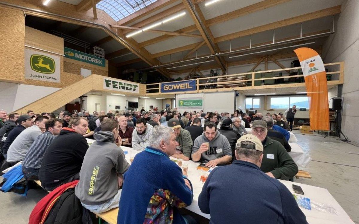 Environ 160 invités ont participé au congrès KWS à Mattstetten (BE). Image : kim