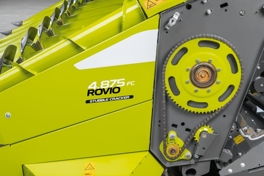 La série ROVIO 4 comprend en tout huit versions avec 6, 8 et 12 rangs ainsi que 70, 75 et 80 cm d'écartement entre les rangs. Photo : zVg