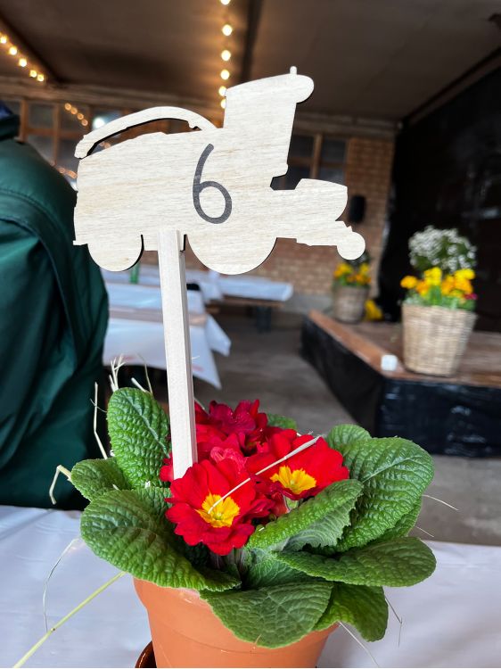 Tsichdekoration passend zum Business.