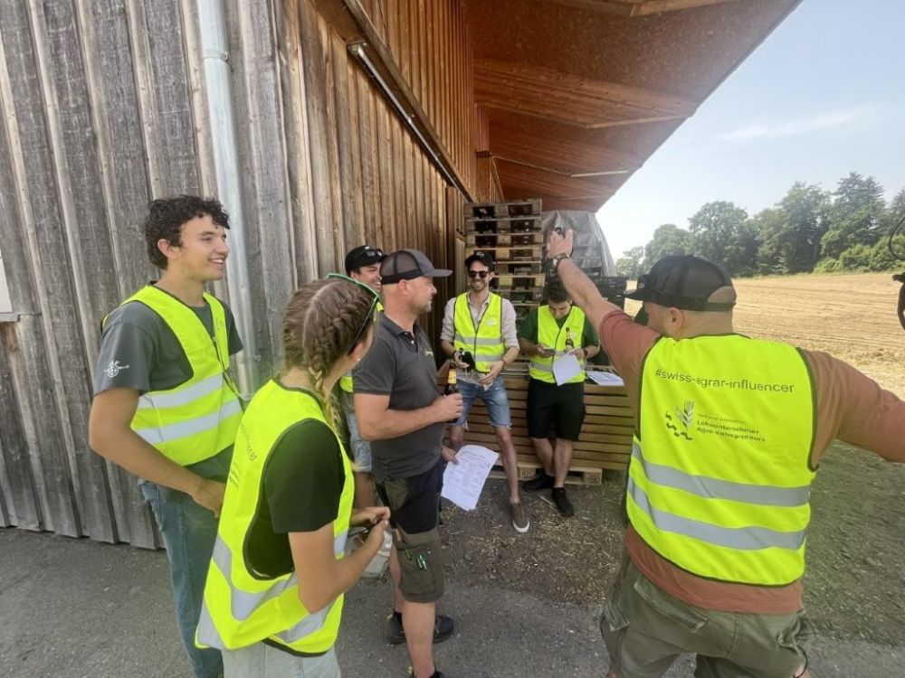 Swiss-Agrar-Influencer Lohner & Likes