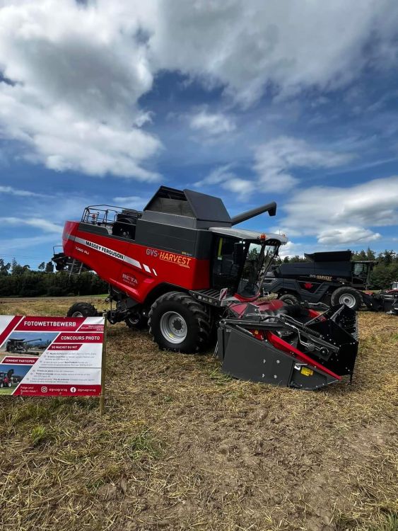 La moissonneuse-batteuse MF Beta 7360 PLI a une puissance maximale de 306 CV et est encore disponible dans une version plus puissante. Image : kim