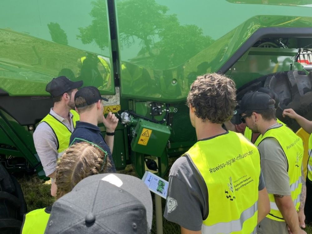 Input von Robert Aebi Landtechnik am Mähdrescher.