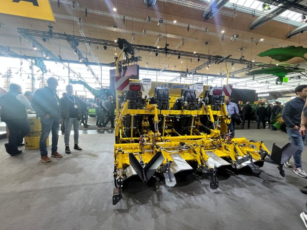 Ropa mit dem Prototyp Legemaschine Leguan. Bildquelle: kim