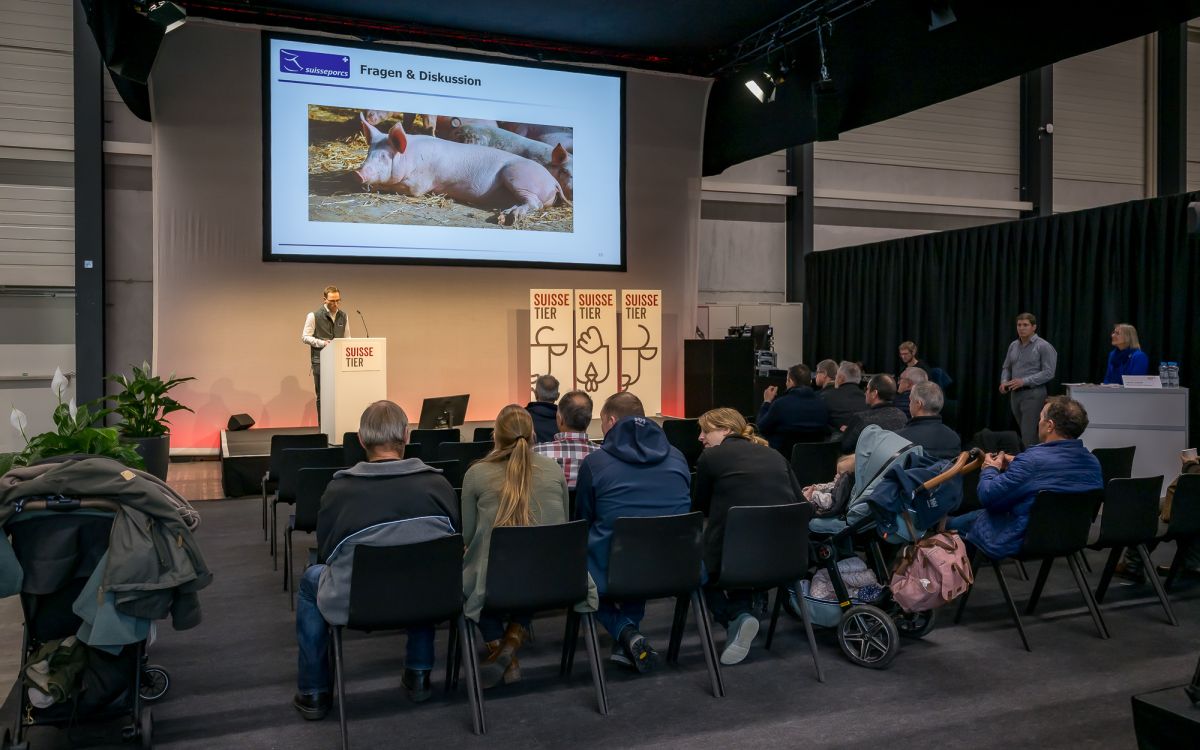 Public lors d’une conférence spécialisée à la Suisse Tier.